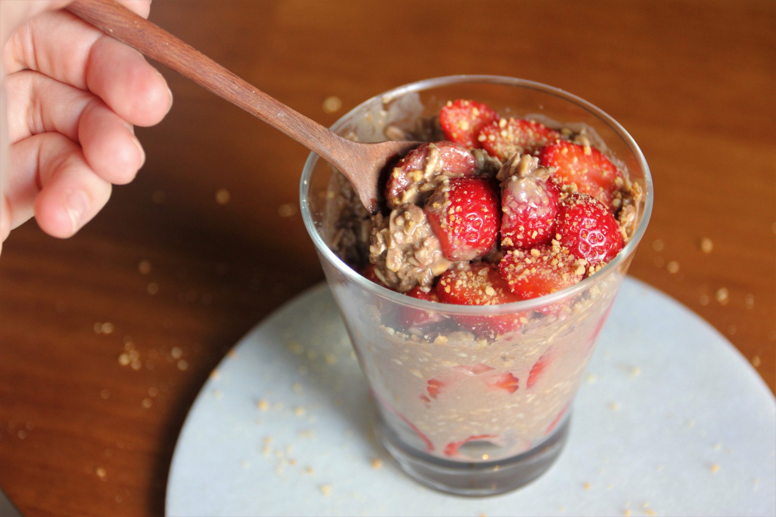 Overnight Oats de cacau e morango